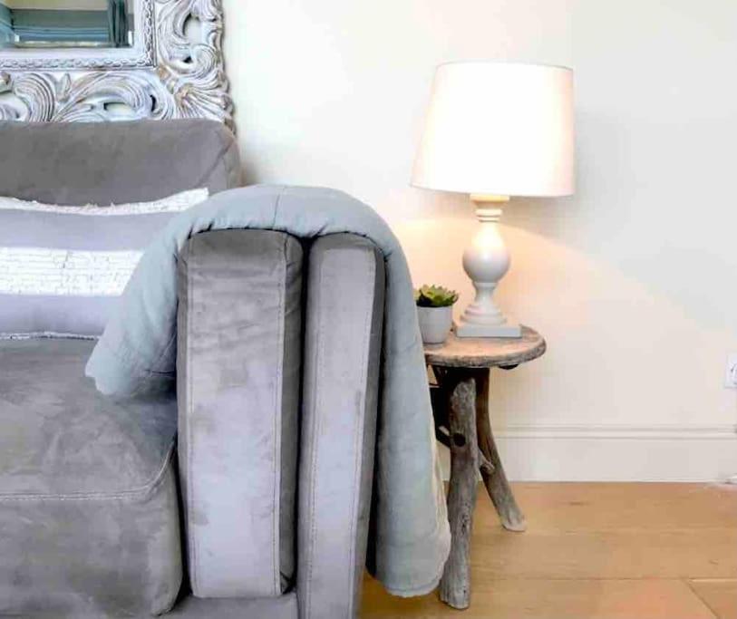 Coastal Chic Waterfront Studio Кинсэйл Экстерьер фото